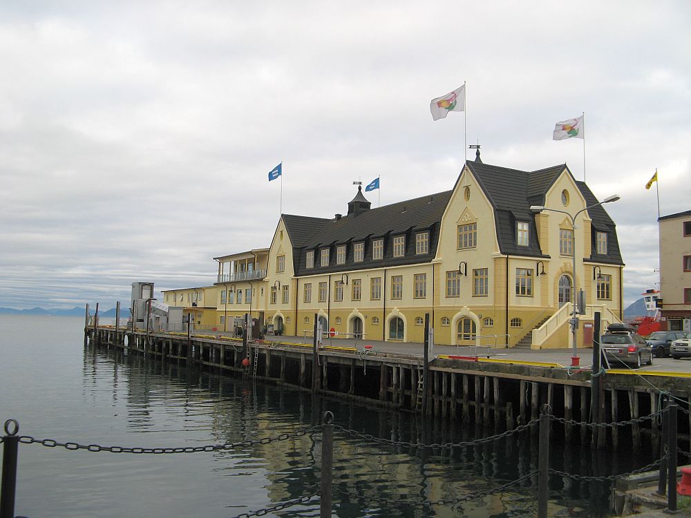 harstad.jpg