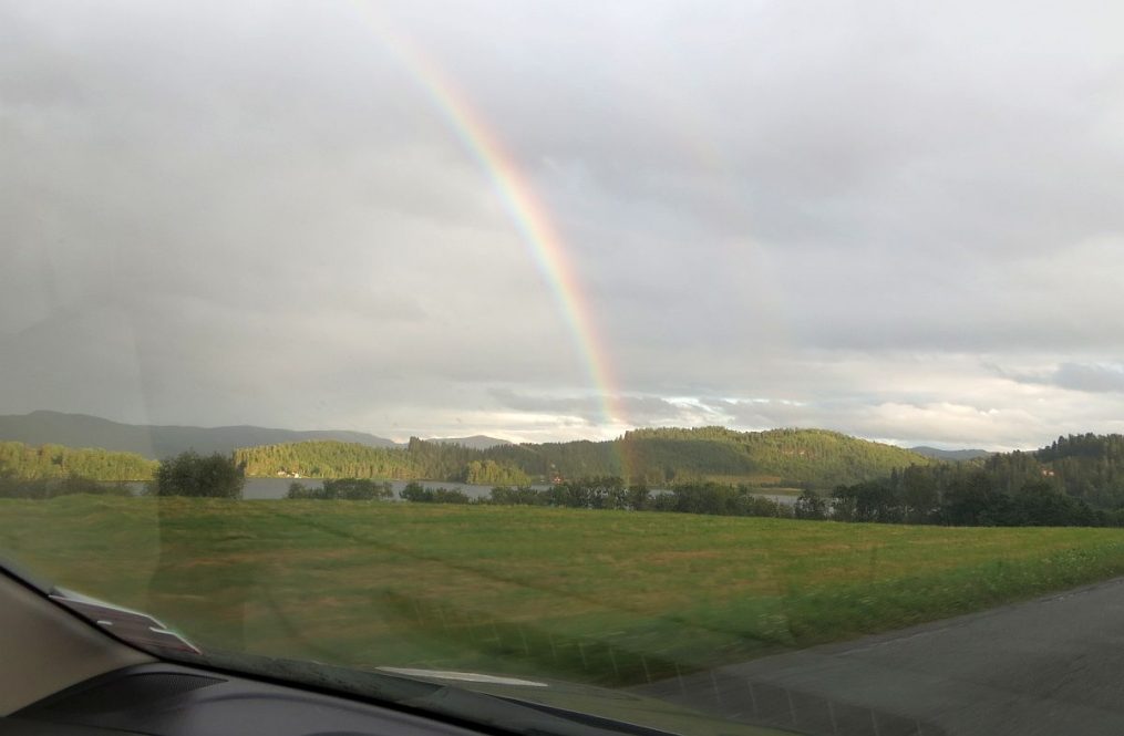 Arc en ciel sur la route