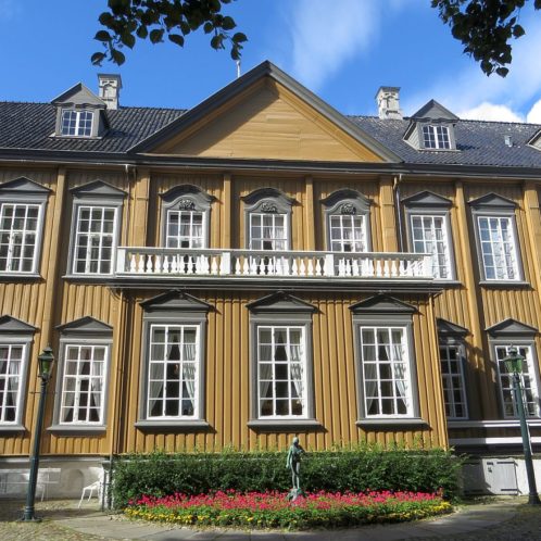 Cour du palais royal de Trondheim